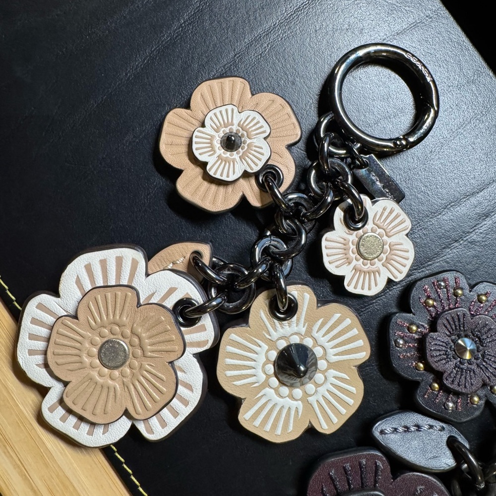 Coach tea rose mix charm